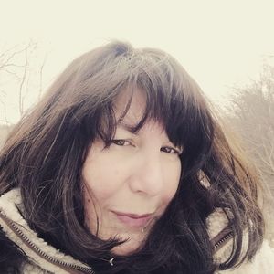 Meet your Posher, Debbie